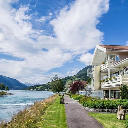 Hotel Loenfjord Loen Exterior foto