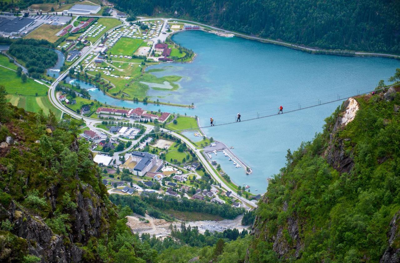 Hotel Loenfjord Loen Exterior foto